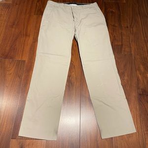 Banana Republic Tailored Fit pants 32/32